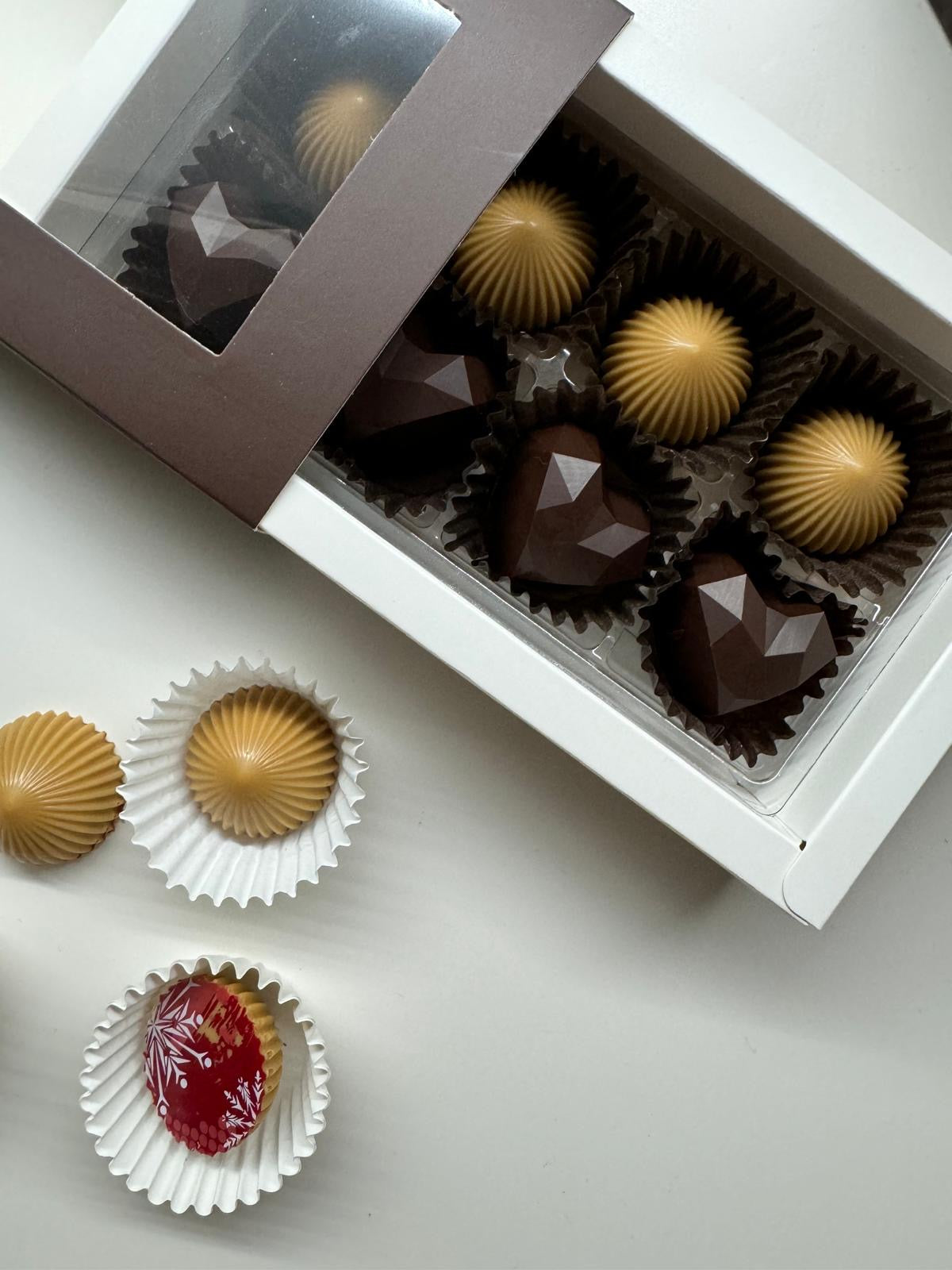 Premium handmade chocolate bonbons set (available for purchase only with flowers)